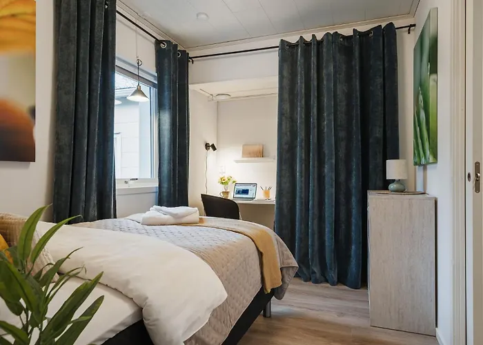 Guestly Homes - Modern & Central 1Br