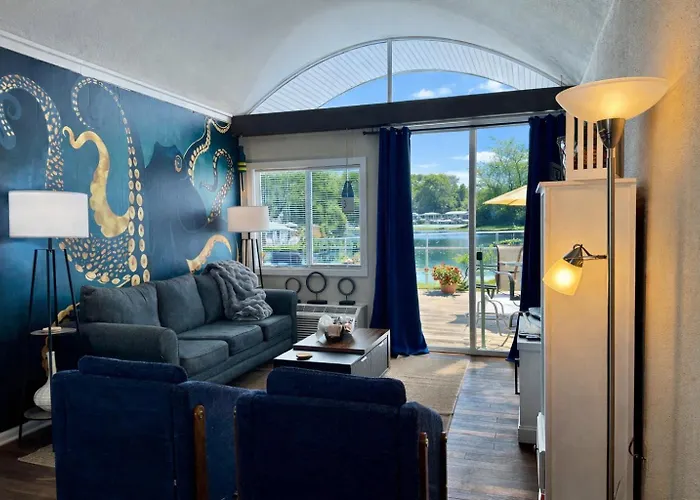 Couples Waterfront Getaway Near Beach And Trails