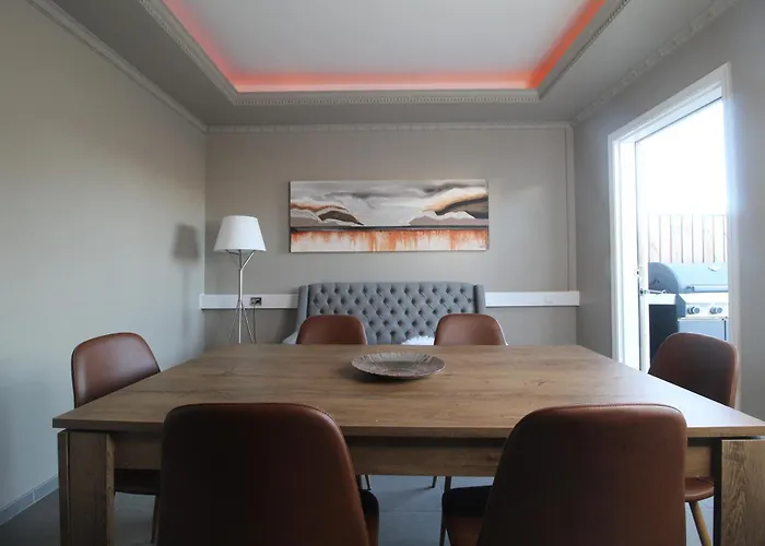 Beach hotel: Nupan Deluxe