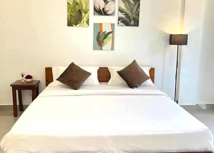 22 Homestay Near Techo International Airport