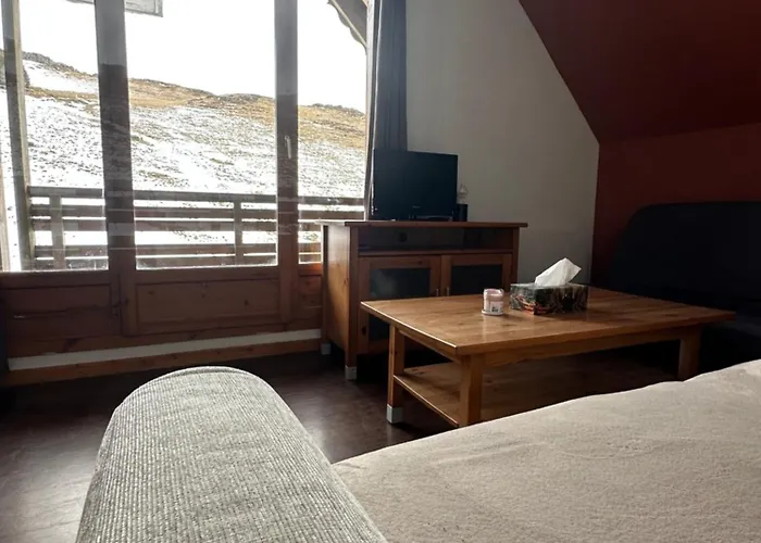 Appartement Cosy 6 Personnes A Super Besse - Balcon Avec Vue Sur Le Puy Du Chambourguet - Piscine Interieure - Wifi - Parking Et Casier A Ski