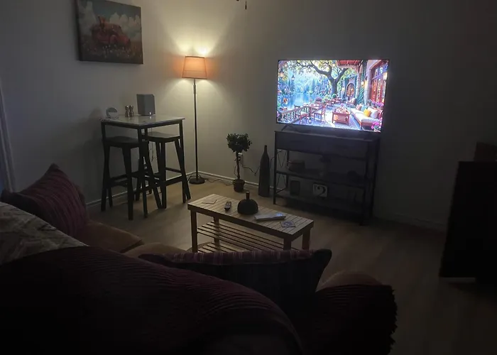 The Quiet Spur Apartment