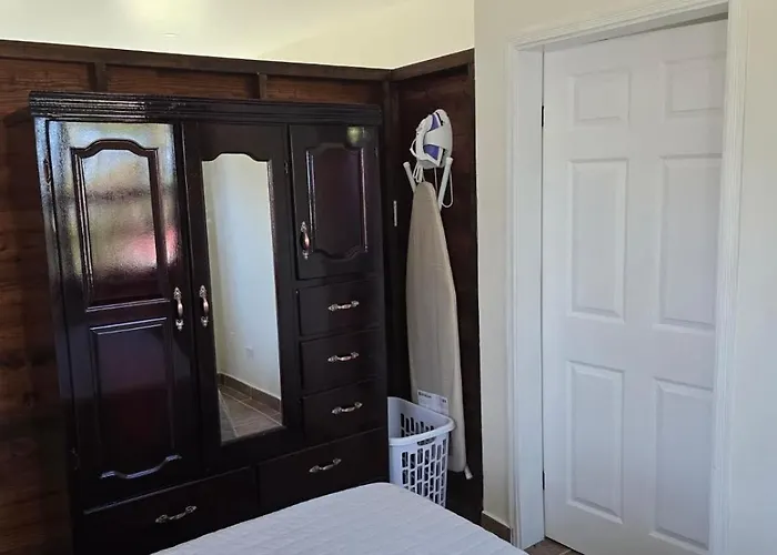 Cozy 1Br Apartment Near Downtown San Ignacio - Wifi, Ac & Designated Work Station