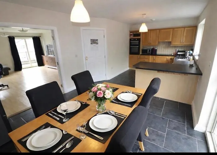 Large 3 Bed Duplex Apartment - Rhebogue Limerick