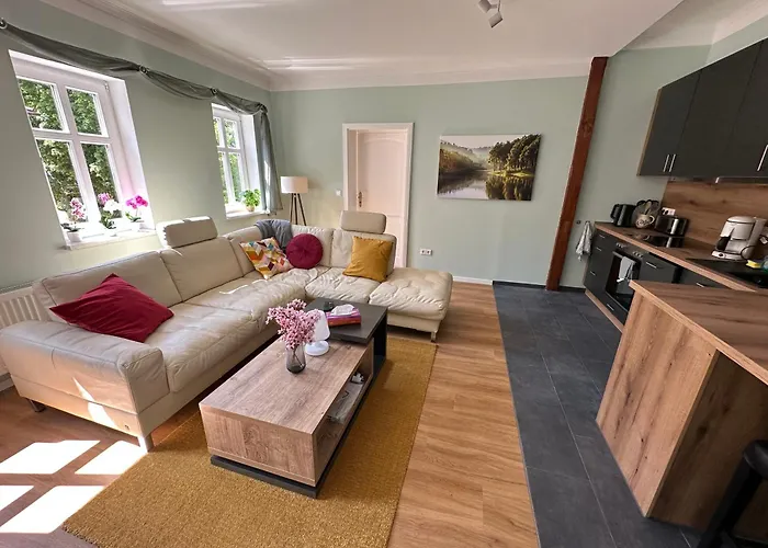 Stilvolle Ferienwohnung Im Historischen Stadtschloss