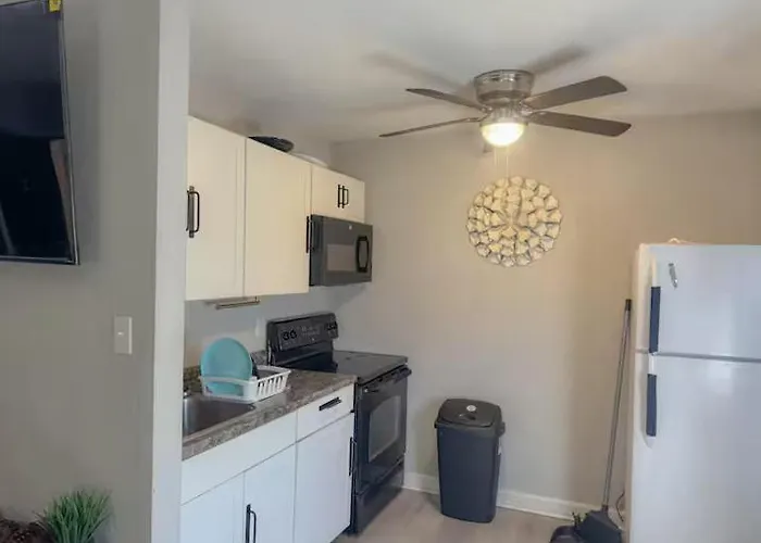 Cozy 2Br By Norfolk Base & Beach