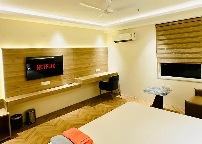 Luxury 5Star Flat, Urgent Check-In Available!