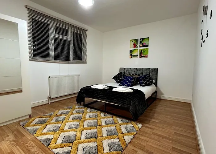 Stunning 5Br Apartment In Mill Hill 20 Mins To Central London