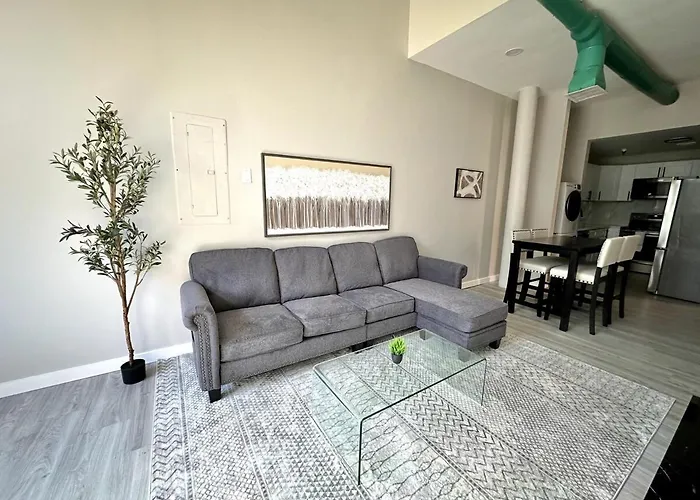 Private Entrance Cozy Apt Bright Modern