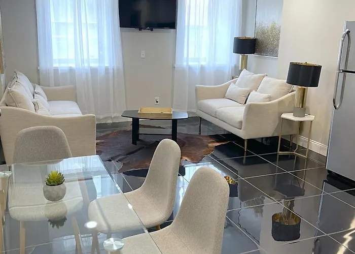 Modern 1Br Apt With Private Deck