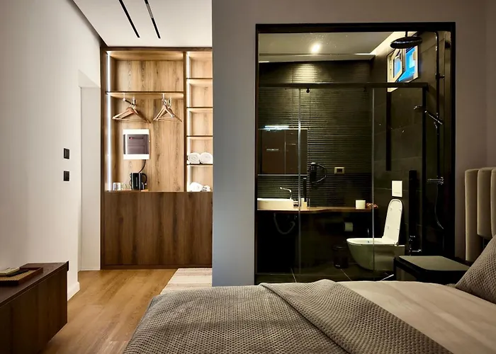 Fivenco Suites - Private Suites W King Bed Modern