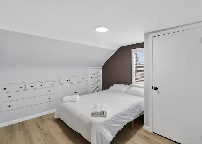 Stunning Home 15 Min To Downtown & Airport