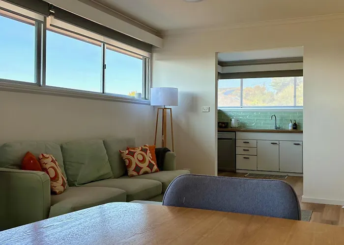 3 Bedroom Townhouse - Sandy Bay - Gorgeous View