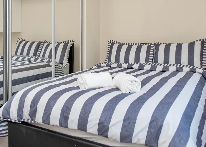 Spacious Family 3Br Near Stanmore Station- The Muse