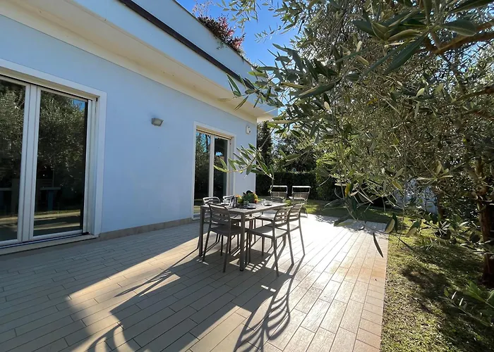 Casa Fiordaliso, A Green Oasis Near The Sea