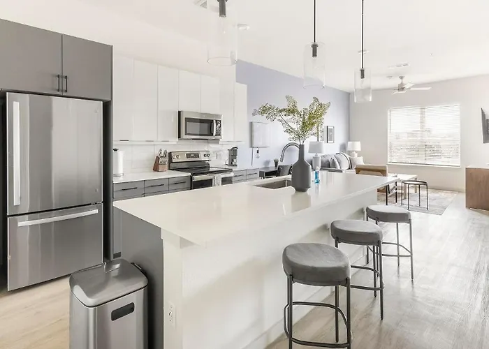 Landing Apartments - The Emory