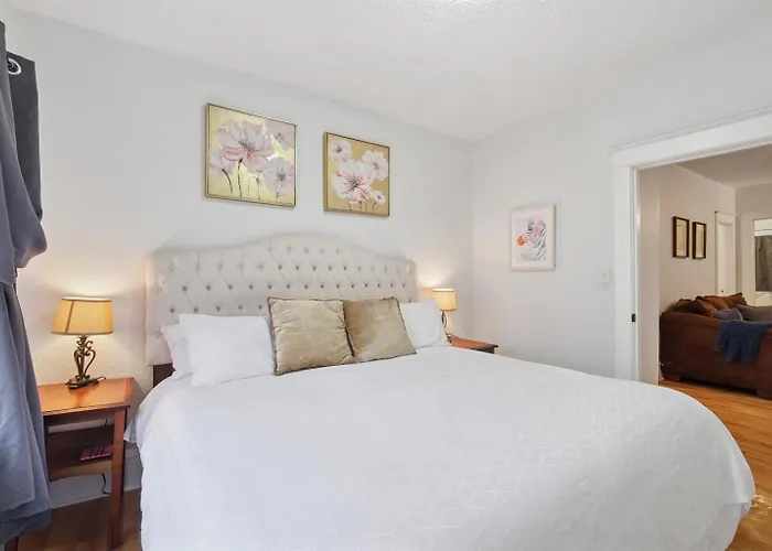 1Br Apartment Across From Como Lake - Bayberry
