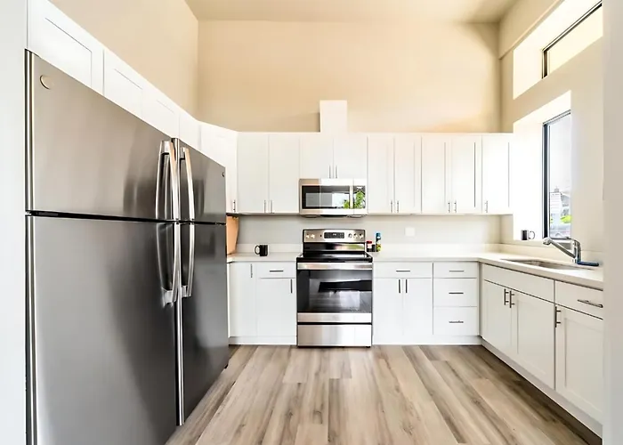 Cozy Micro Suite Unit 12 Sleeps 2 Minutes To Downtown