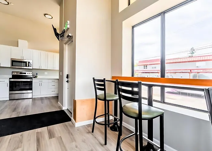 Cozy Micro Suite Unit 8 Sleeps 2 Minutes To Downtown