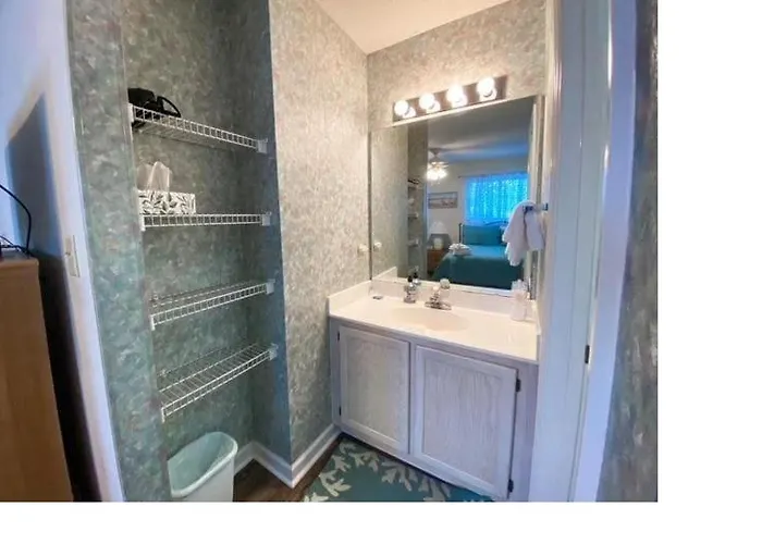 23 A Lil Salty 2 Bedroom 2 5 Ba Townhome Baytree 3 Little River