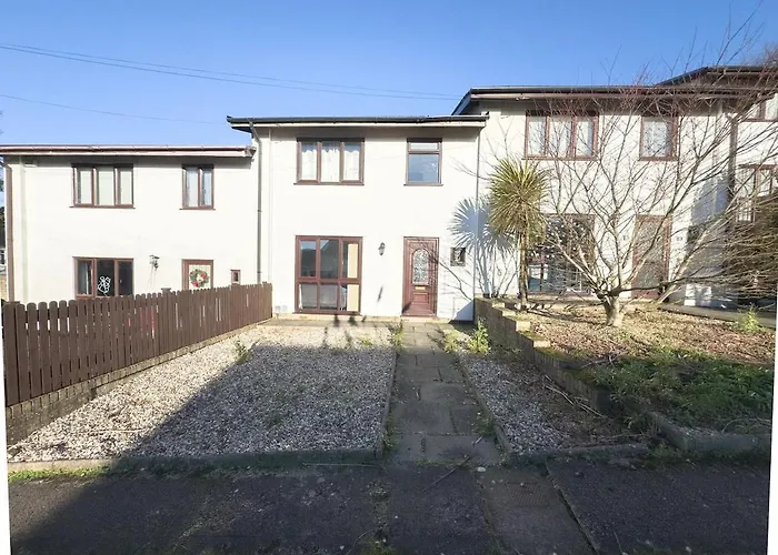 Spacious Newport Home Near Icc & Local Attractions
