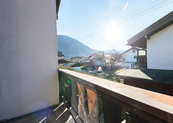 Heu22 Fruehlingserwachen