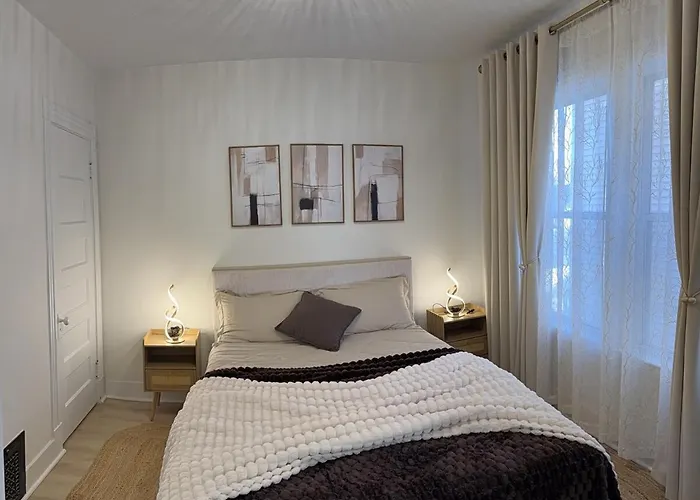 Stylish 3Br Revere Home Sleeps 8 Near Boston, Revere Beach And Airport