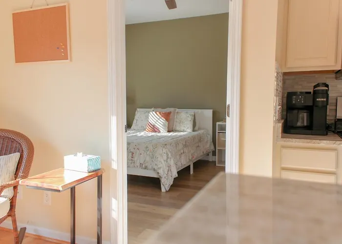 Royal Jr. Suite