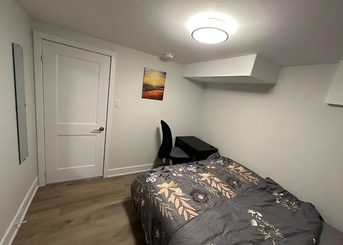 Cozy 2 Bedroom Basement Suite