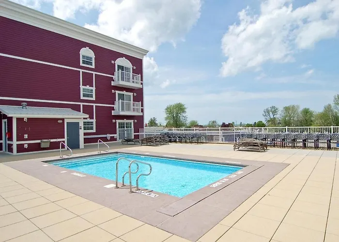 The Beachside Harborfront Hideaway