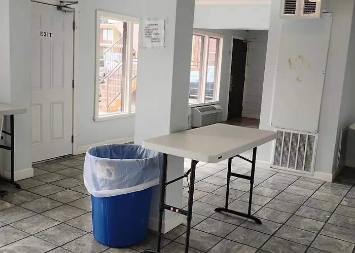 1 King Bed 1 Bath Apt With Full Kitchen 119