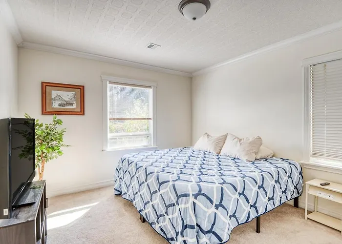 La Maison - Elegant 2Br Escape - Free Breakfast!