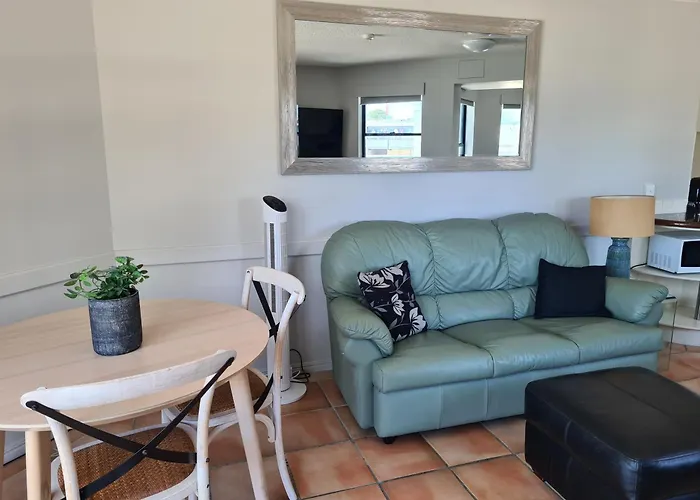 Waterfront Apartments Caloundra