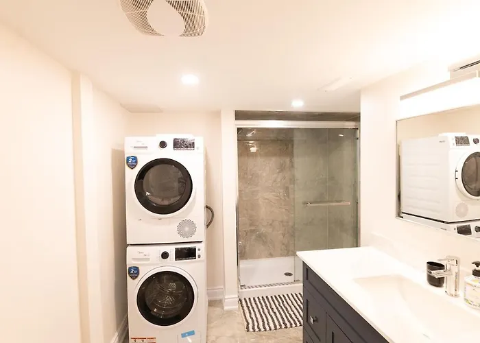 New Basement Apartment With Parking