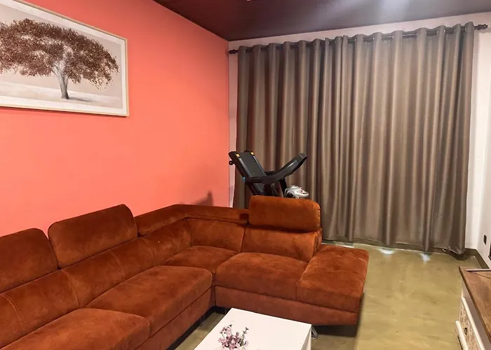 White House Airport Villa