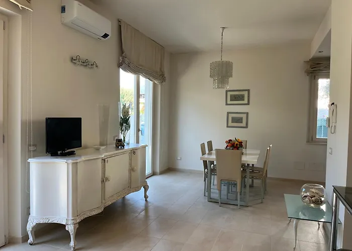 Casa Fiordaliso, A Green Oasis Near The Sea
