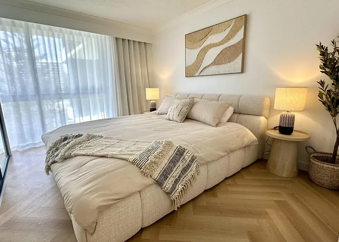 Beachfront Ocean View Apartment In Surfers Paradise - Saltwater Luxe 1Br
