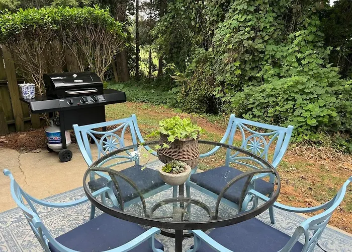 Lovely 2Br 3Ba Condo