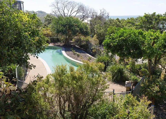 Waves #9 By Discover Stradbroke