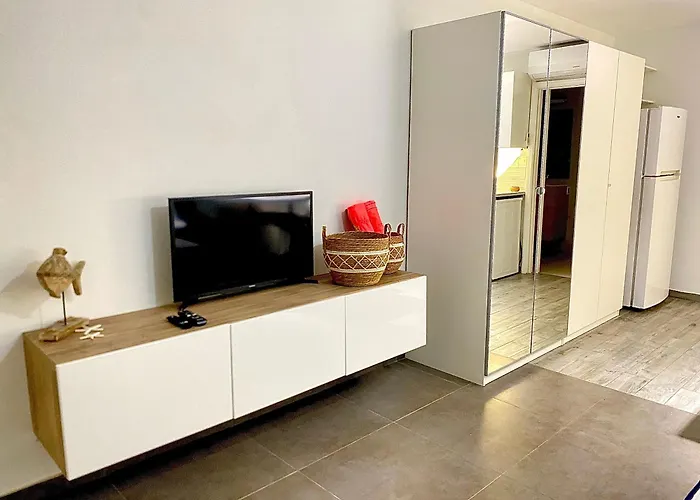 Modern Studio In Pelican With Pool-Walk To Beach, Dining, Entertainment