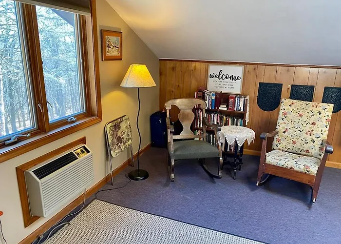 Forests Edge - A Private Studio Apt In The Country