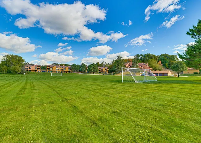 Trout Creek Resort Condo - 1 Mi To Nubs Nob!