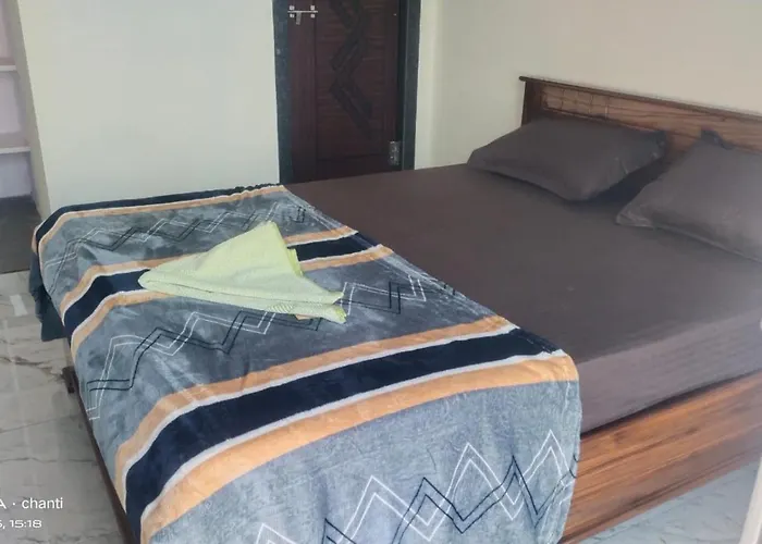 Rr Suites