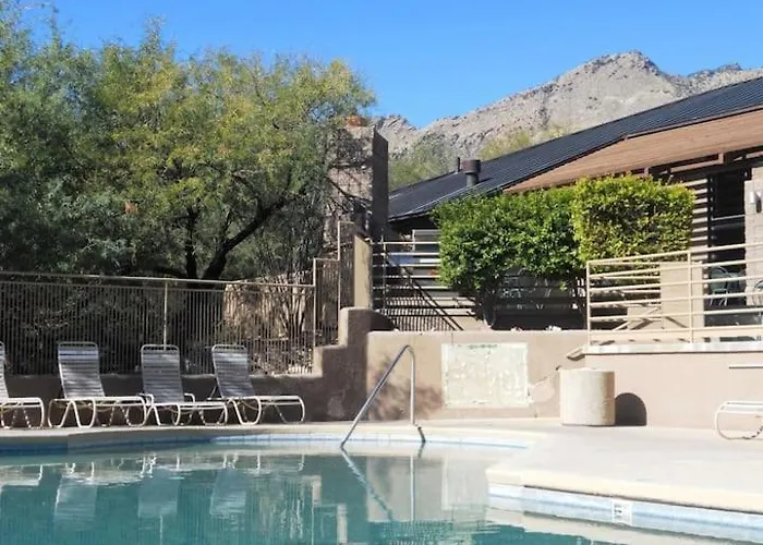A Spectacular Retreat With Amazing Mountain Views!