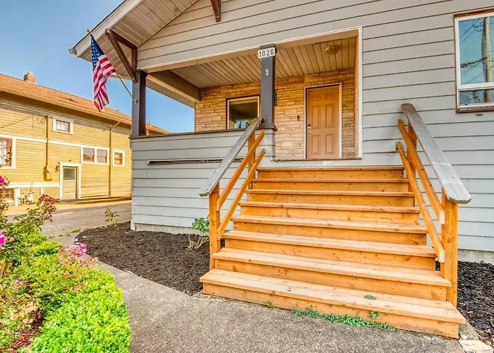 La Maison - Elegant 2Br Escape - Free Breakfast!