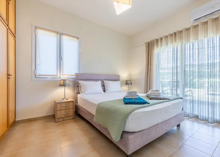 Sandoa Residence - Beachfront