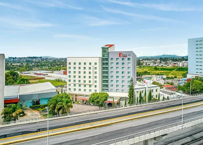 Fiesta Inn Express Puebla Finsa