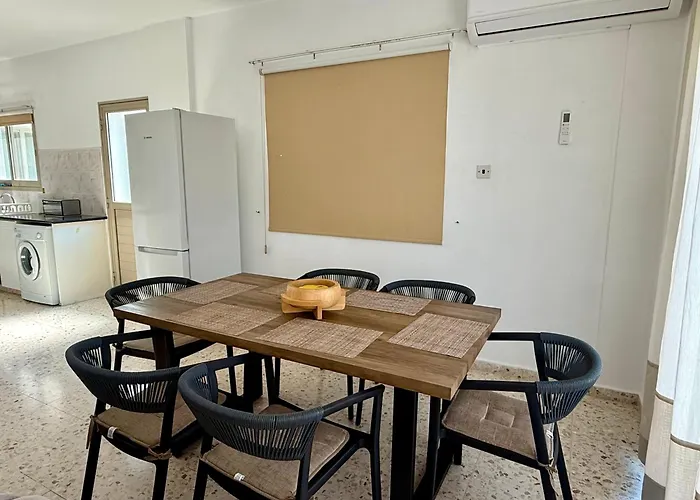 Himonas Apartments