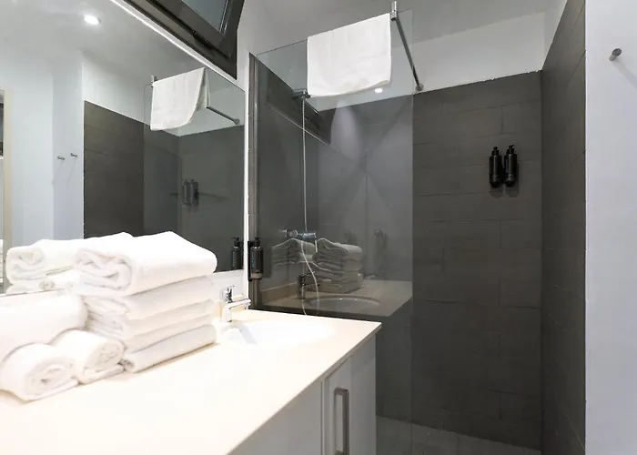 Alquiler de vacaciones: Fira Apartments By Gaiarooms