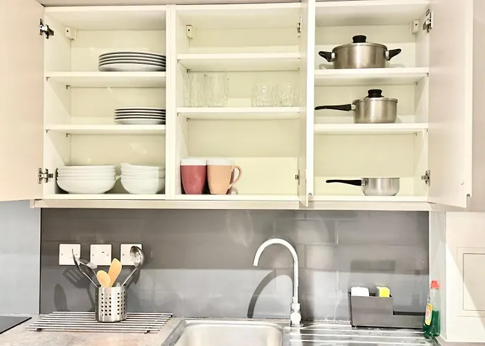 Hampton Suites Serviced Apartments